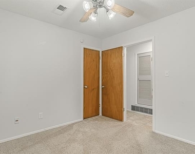 1912 15th Street - Photo Thumbnail 19