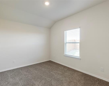 2008 Bailer Way - Photo Thumbnail 15
