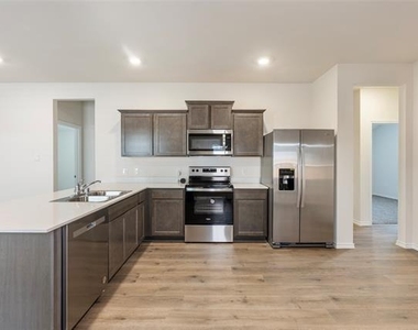 2008 Bailer Way - Photo Thumbnail 10