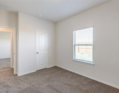 2008 Bailer Way - Photo Thumbnail 14