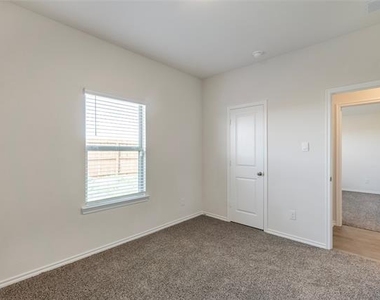 2008 Bailer Way - Photo Thumbnail 16