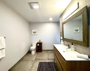 203 Seacrest Lane - Photo Thumbnail 9