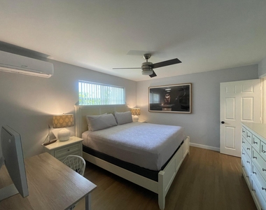 203 Seacrest Lane - Photo Thumbnail 7