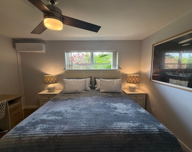 203 Seacrest Lane - Photo Thumbnail 4