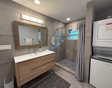 203 Seacrest Lane - Photo Thumbnail 11