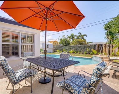 4295 Crestdale Street - Photo Thumbnail 3