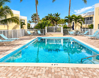 3541 Ne Ocean Boulevard Ne - Photo Thumbnail 5