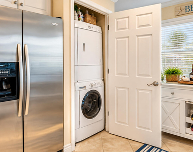 3541 Ne Ocean Boulevard Ne - Photo Thumbnail 17