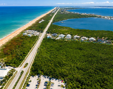 3541 Ne Ocean Boulevard Ne - Photo Thumbnail 3