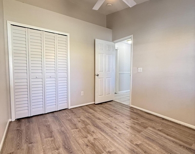 1626 Sw Buffum Lane - Photo Thumbnail 9
