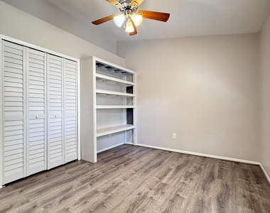 1626 Sw Buffum Lane - Photo Thumbnail 10