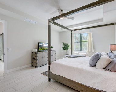 9234 Balsamo Drive - Photo Thumbnail 23