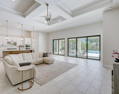 9234 Balsamo Drive - Photo Thumbnail 7
