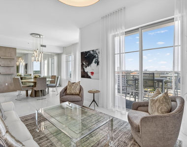 155 E Boca Raton Road - Photo Thumbnail 1