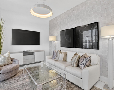 155 E Boca Raton Road - Photo Thumbnail 4