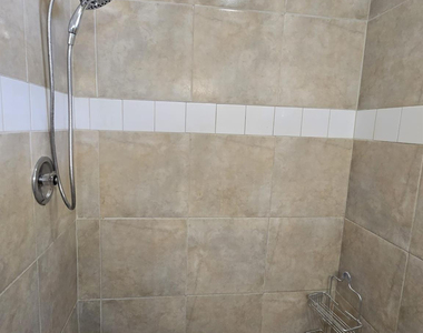 581 Ne 34th Court - Photo Thumbnail 1