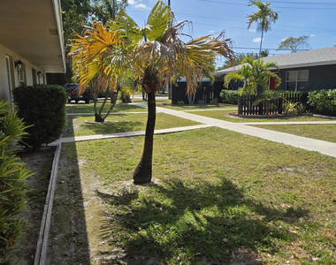 581 Ne 34th Court - Photo Thumbnail 3