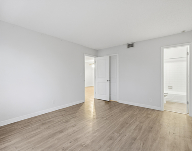 1400 Ne 57th Street - Photo Thumbnail 10