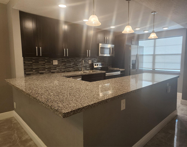 8205 Nw 61st Street Nw - Photo Thumbnail 12
