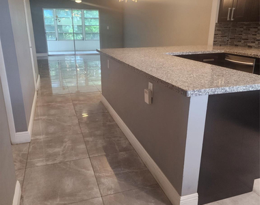 8205 Nw 61st Street Nw - Photo Thumbnail 4