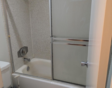 6501 Winfield Boulevard - Photo Thumbnail 7
