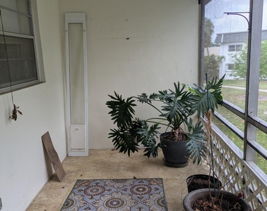 6501 Winfield Boulevard - Photo Thumbnail 8