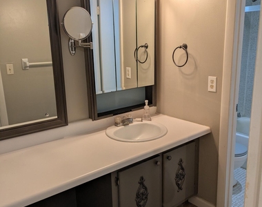 6501 Winfield Boulevard - Photo Thumbnail 6
