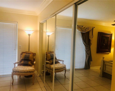 137 Farnham F - Photo Thumbnail 34