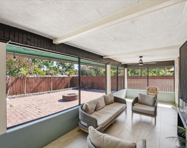 1326 Sw Bartell Avenue - Photo Thumbnail 47