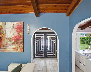 1326 Sw Bartell Avenue - Photo Thumbnail 7