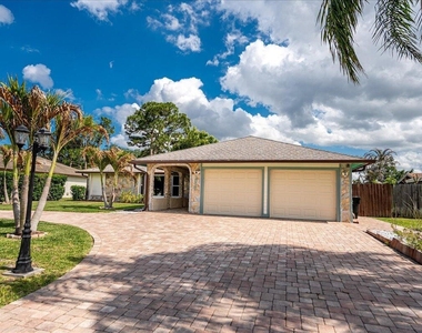 1326 Sw Bartell Avenue - Photo Thumbnail 3