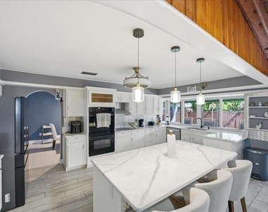 1326 Sw Bartell Avenue - Photo Thumbnail 20