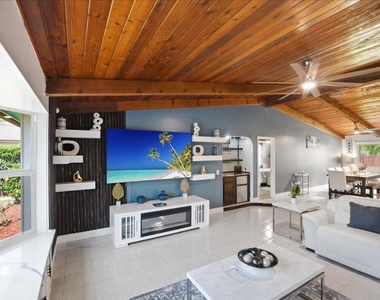 1326 Sw Bartell Avenue - Photo Thumbnail 11