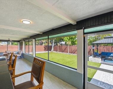 1326 Sw Bartell Avenue - Photo Thumbnail 46