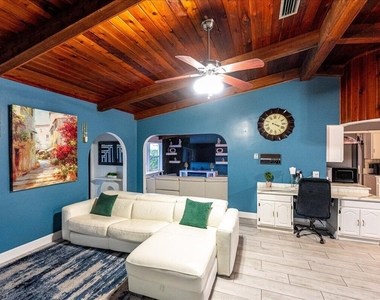 1326 Sw Bartell Avenue - Photo Thumbnail 15