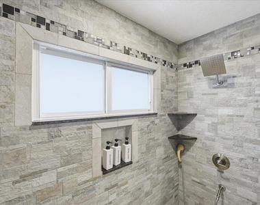 1326 Sw Bartell Avenue - Photo Thumbnail 40