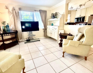 137 Farnham F - Photo Thumbnail 77