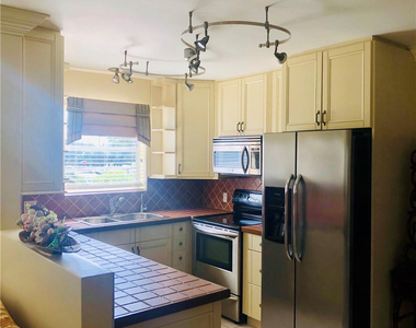 137 Farnham F - Photo Thumbnail 20
