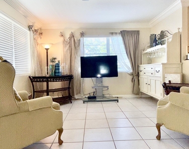 137 Farnham F - Photo Thumbnail 73