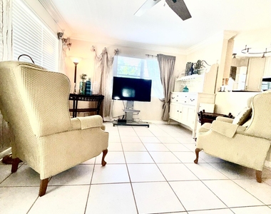 137 Farnham F - Photo Thumbnail 74