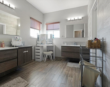 2316 Sw 127th Avenue - Photo Thumbnail 18