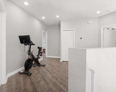 2316 Sw 127th Avenue - Photo Thumbnail 19