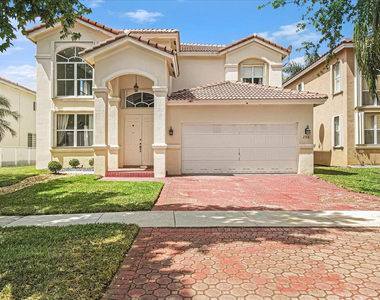2316 Sw 127th Avenue - Photo Thumbnail 1