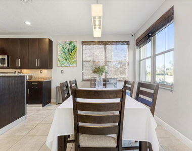 2316 Sw 127th Avenue - Photo Thumbnail 8