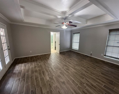 8521 Nw 121st Street - Photo Thumbnail 12