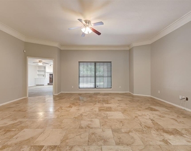 8521 Nw 121st Street - Photo Thumbnail 3