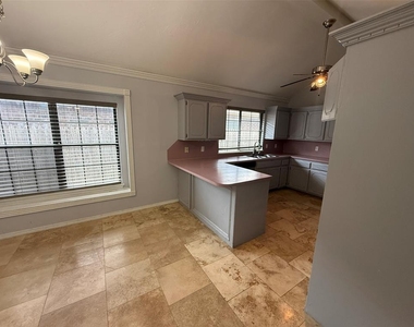 8521 Nw 121st Street - Photo Thumbnail 16