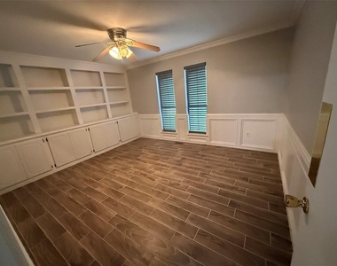 8521 Nw 121st Street - Photo Thumbnail 7