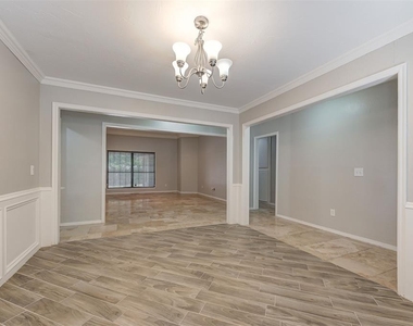 8521 Nw 121st Street - Photo Thumbnail 16