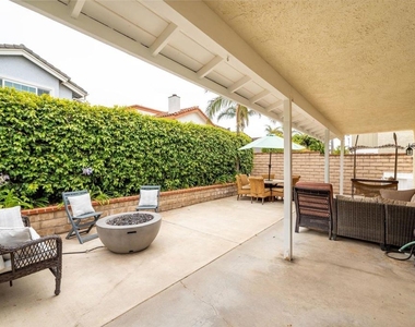 4850 Amalfi Way - Photo Thumbnail 40